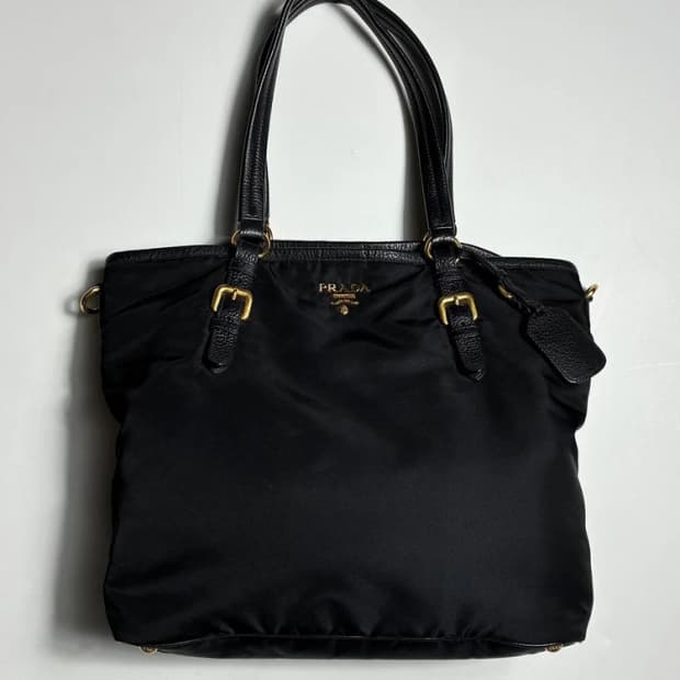 프라다 PRADA 테수토 금장 로고 토트백 PR2359