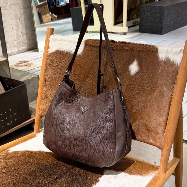 프라다 브라운 브루시아토 체르보 레더 호보백