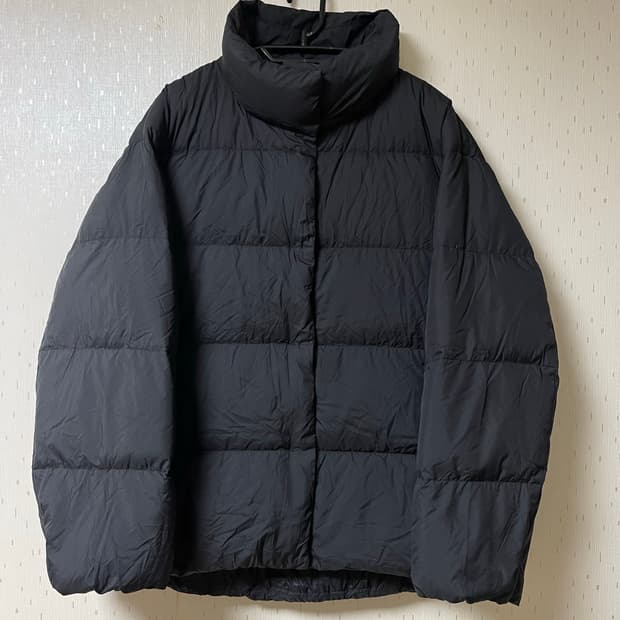 유니클로 정품 울트라 라이트 다운 코쿤 재킷