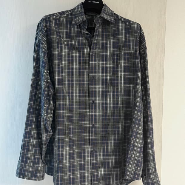 [1] 발렌시아가 백로고 플란넬 체크 셔츠