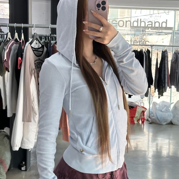 쥬시꾸뛰르 하트참 벨루어 후드집업 스카이퍼플