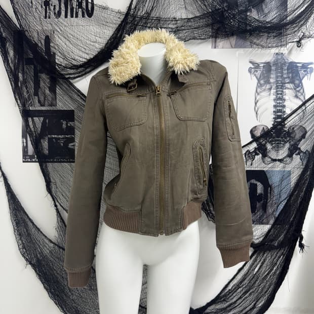 00s zipper detailed jacket