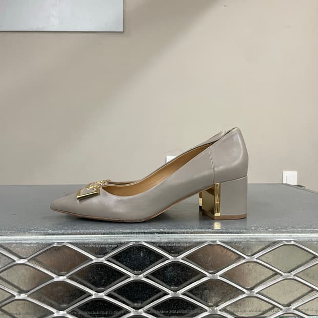 토리버치 메탈 펌프스 6M (gr-4433)