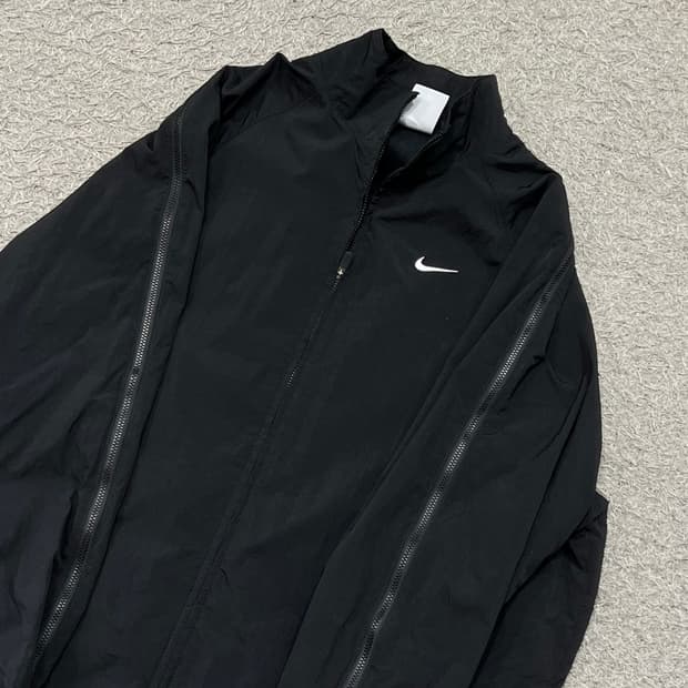 [100-105] 나이키 바람막이