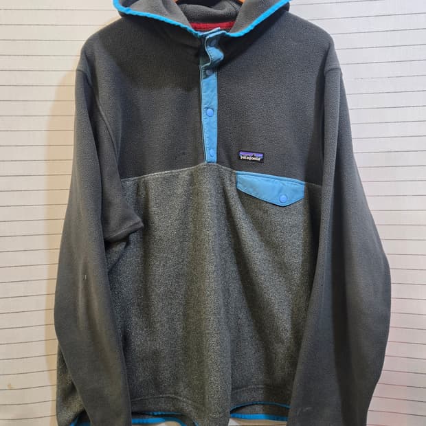 파타고니아 신칠라 풀오버 후드 L