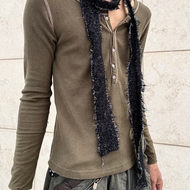 “Vintage” Y2K Grunge Slim Fit Sleeve