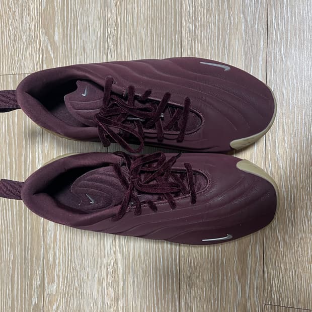 나이키 아스트라 울트라 Burgundy