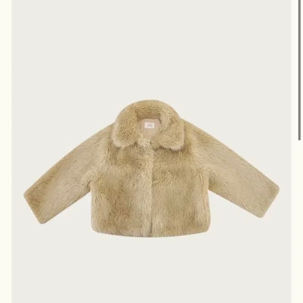 리본빛 Alva fur jacket