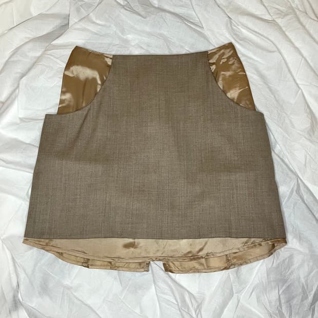 엠엠식스 메종 마르지엘라 베이지 울 사틴 라이닝 미니스커트