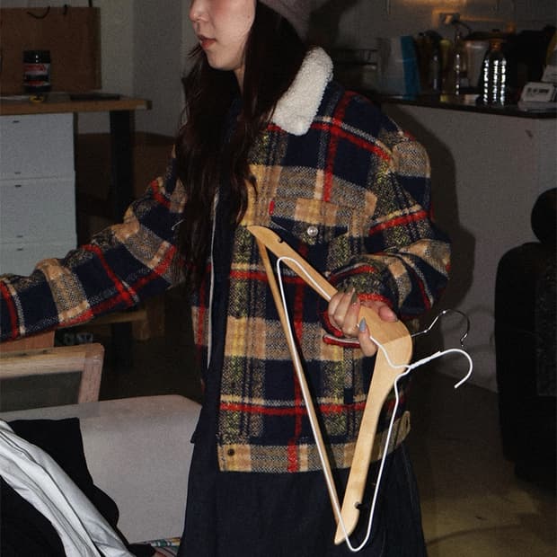 LEVI'S, SHERPA PLAID TRUCKER (S) FOR WOM