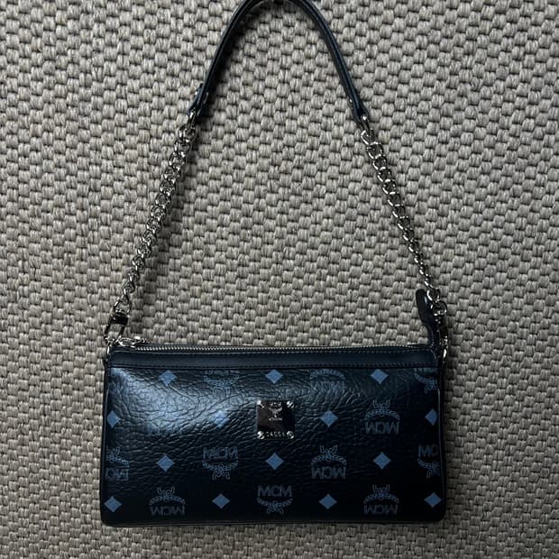MCM 비세토스 체인 숄더백