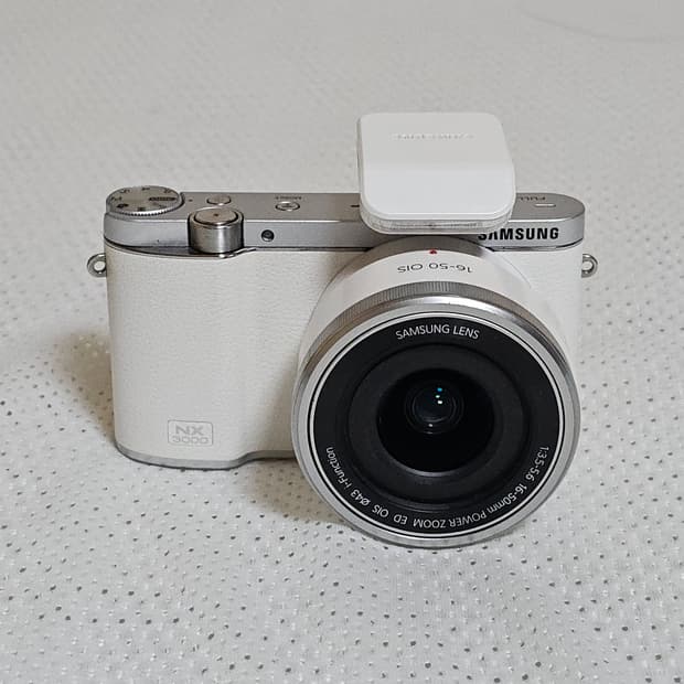 삼성 NX3000 미러리스 카메라