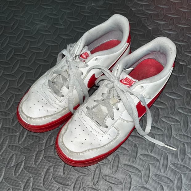 [235] 나이키 에어포스 1 로우 화이트 레드 미드솔