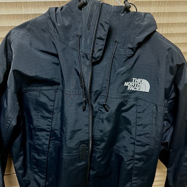 노스페이스 바람막이