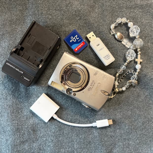 캐논 익서스750(ixus750, ixy700) 원희디카 판매합니다.