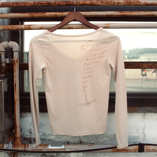 {𝑟𝑒𝑚𝑎𝑘𝑒} vintage wing t 🪽