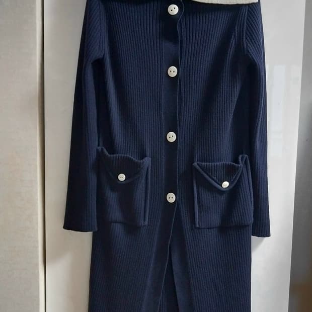 럭키슈에뜨 롱 가디건