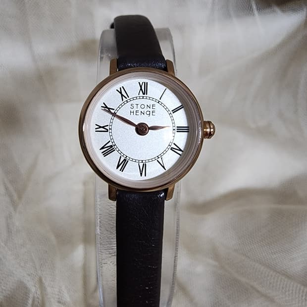 스톤헨지 가죽 시계 Roman Dial 여성용