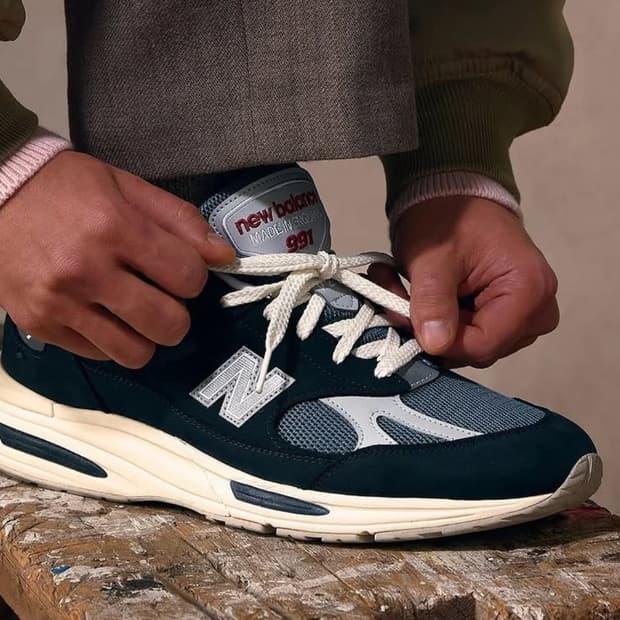 뉴발란스 991v2 토탈 이클립스 255 새제품