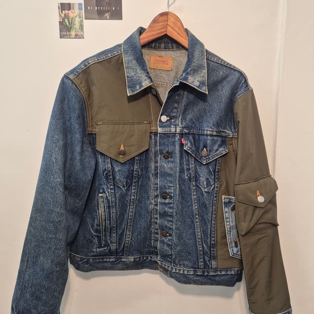 리바이스 정품 커스텀 데님 자켓
46  사이즈 