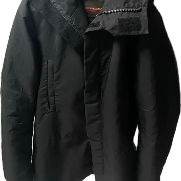 프라다 스포츠 패딩 자켓