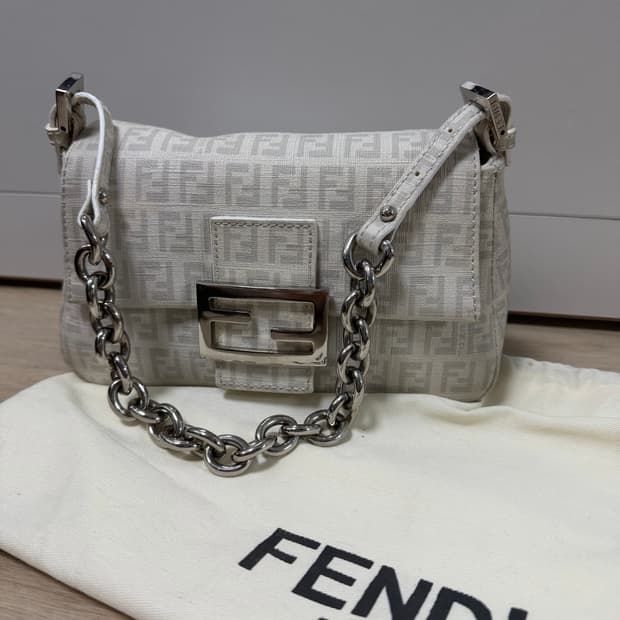 펜디맘마체인백