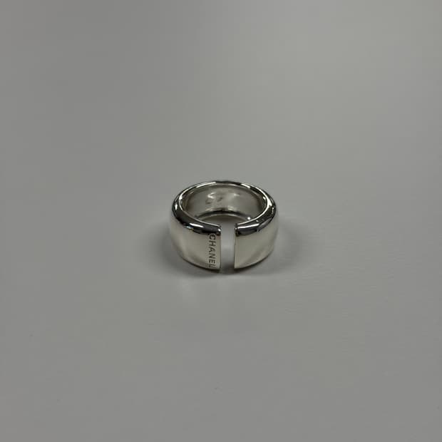 샤넬 볼드링(silver925)