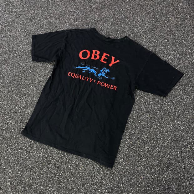 오베이 빅로고 블랙 반팔티