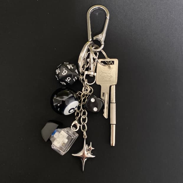 8볼 다이스 키링