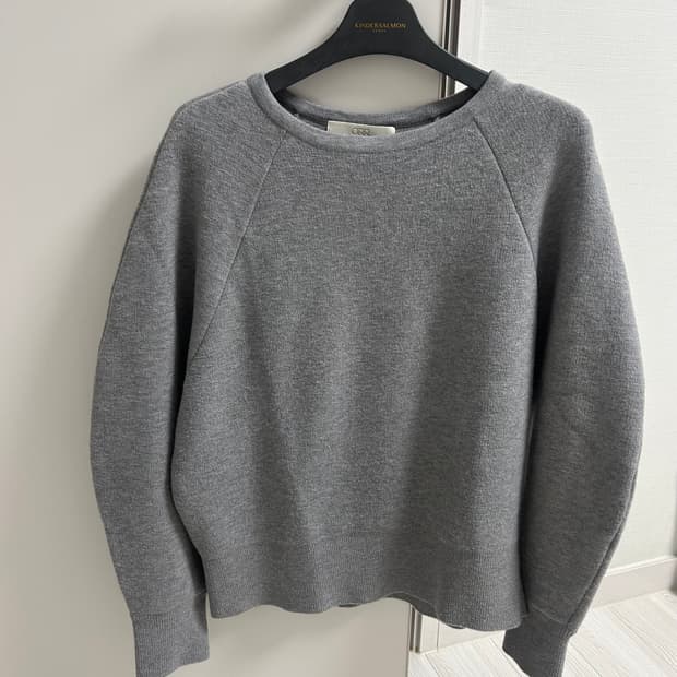 오르 소매 볼륨 니트