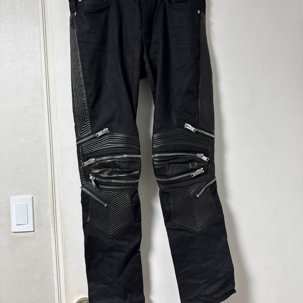 생로랑 레더페널진 33