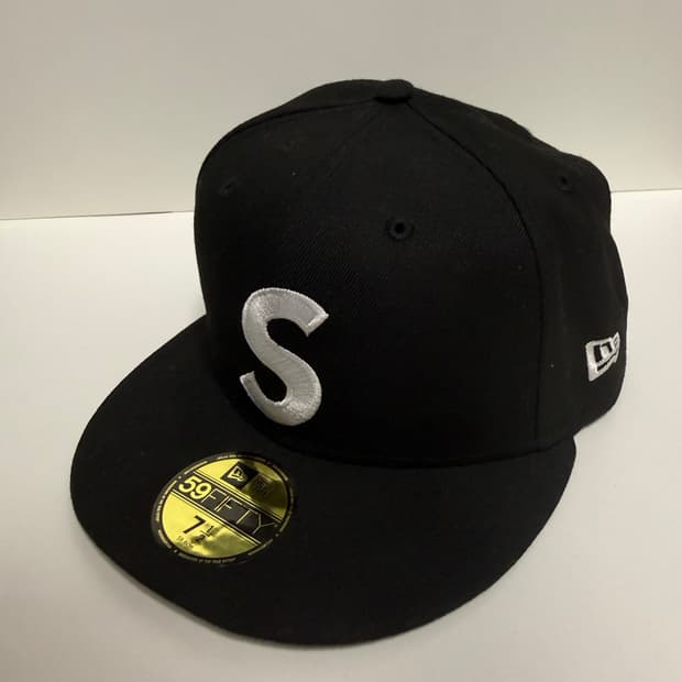 (712) 뉴에라 x 슈프림 스크류 볼 S로고 블랙 