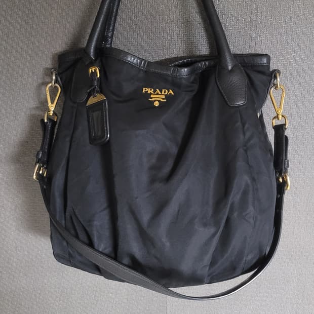 프라다 나일론 크로스백