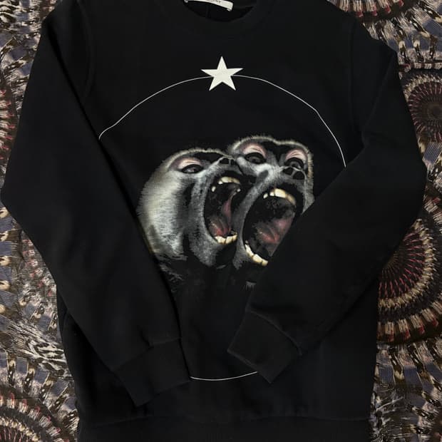 Givenchy two monkey sweatshirt