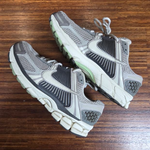 나이키 줌 보메로 5 250