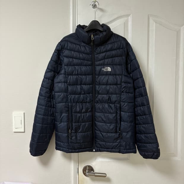 노스페이스 700 경량 패딩 (네이비 100)