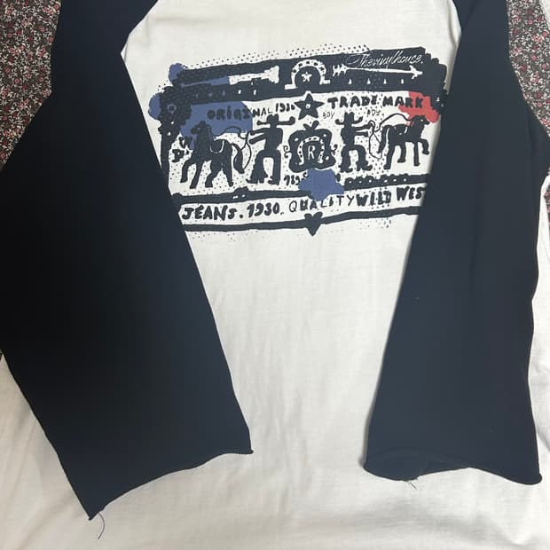 더바이닐하우스 카우보이 픽토그램 래글런 롱슬리브 티셔츠 화이트