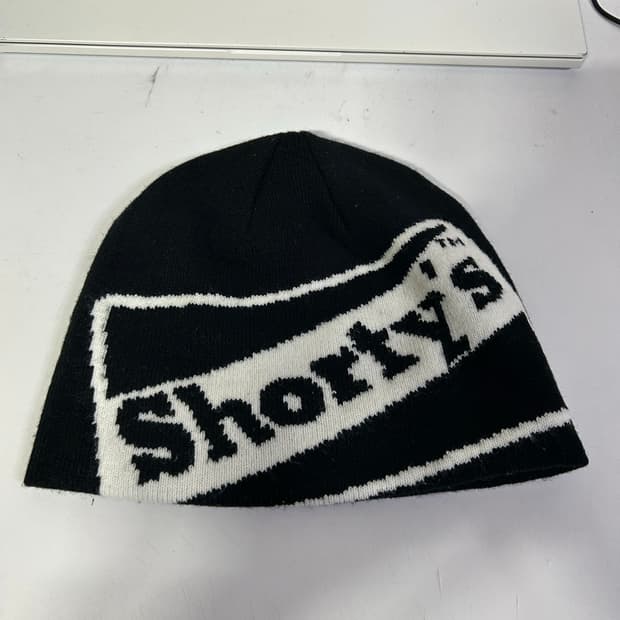 플레져스 쇼티 비니 shorty’s