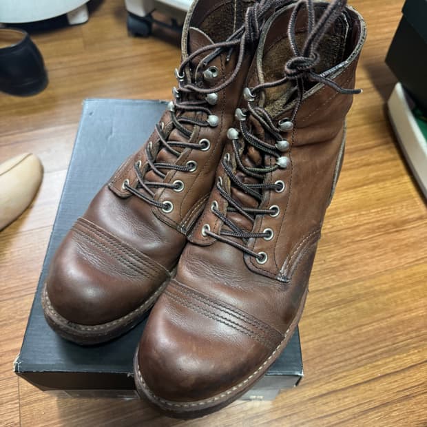 레드윙 아이언레인저 8111 260사이즈 