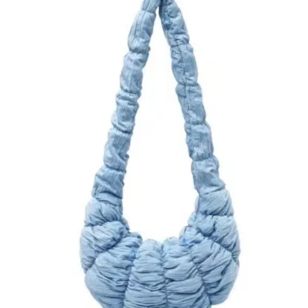 COS 코스 리플 크로스바디백 라이트블루