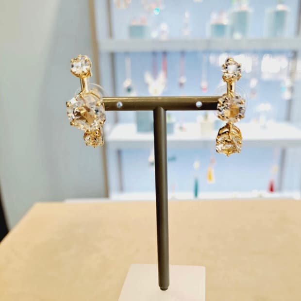 새제품)스와로브스키 이어커프형 귀걸이 정품