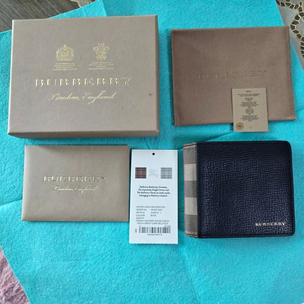 (정품) 버버리 체크 반지갑/40397371/개인/팝니다.