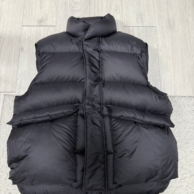 (1) Herill 헤릴 24fw 바디 아머 다운 베스트 패딩