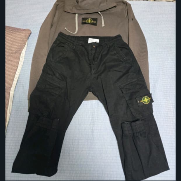 스톤아일랜드 후드티.카고팬츠 셋트