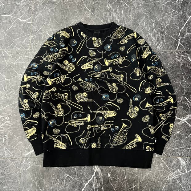 스투시 프린티드 패턴 맨투맨