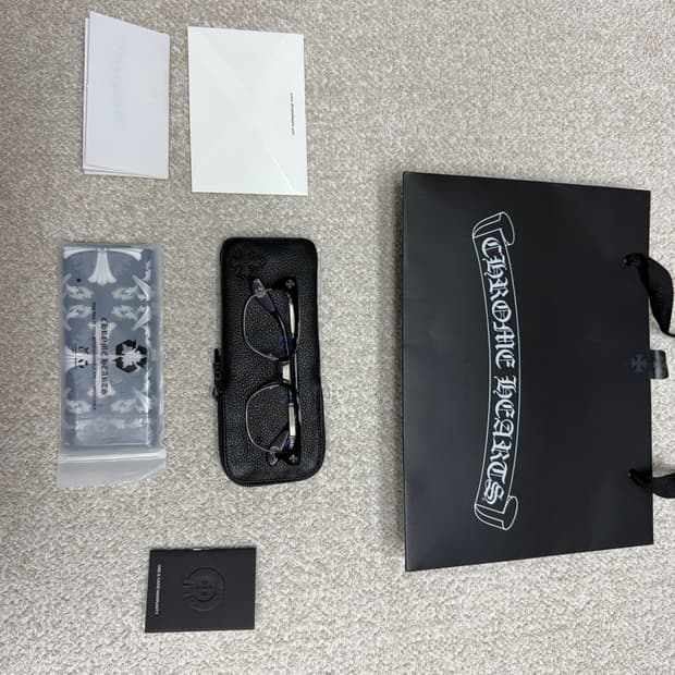 크롬하츠 보넨노이슈어 2 블랙 실버