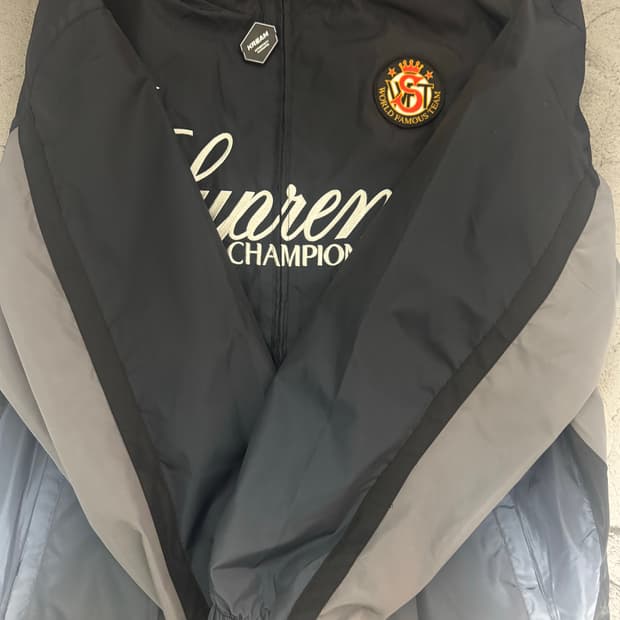 새상품) 슈프림 엄브로 트랙자켓 L