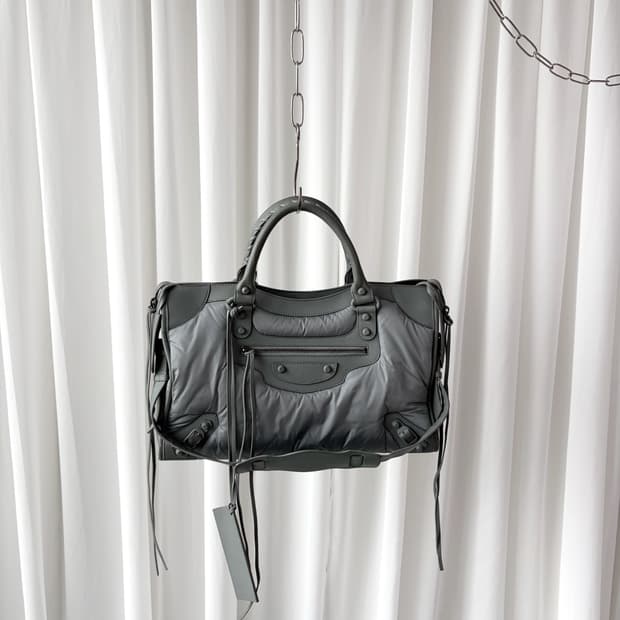 (레어) 발렌시아가 클래식 시티 퍼프 나일론 매트 그레이 모터백