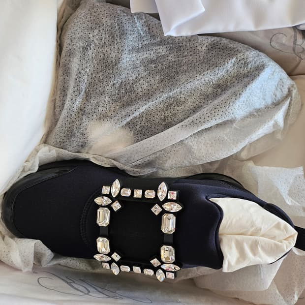 로저비비에 스니커즈 