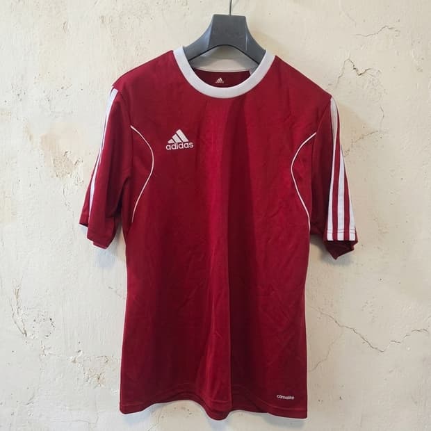 아디다스 빨간색 반팔 티셔츠 L